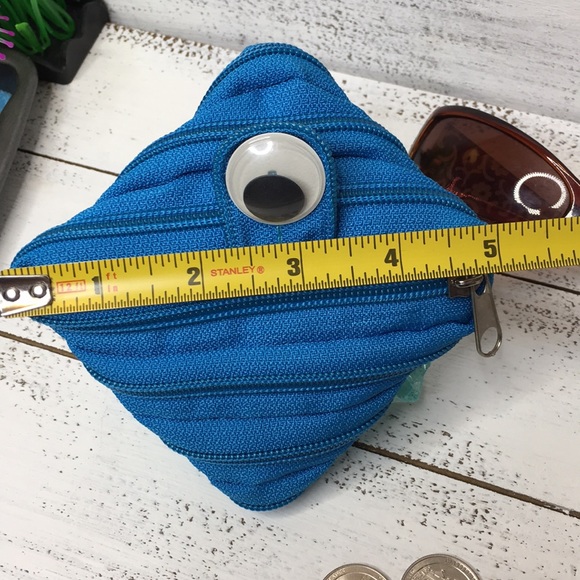 Monster Zipper Face Coin Purse - Picture 6 of 7